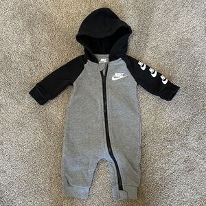 NWOT, Nike Baby's Futura Long Sleeve Full Zip Hooded Coverall